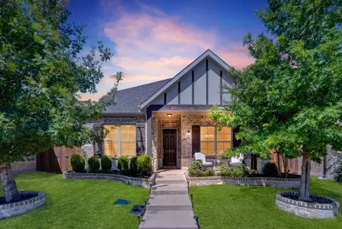 12766 Mercer Pkwy, Farmers Branch, TX 75234