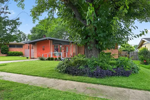 2251 Myrtlewood Dr, Dallas, TX 75232