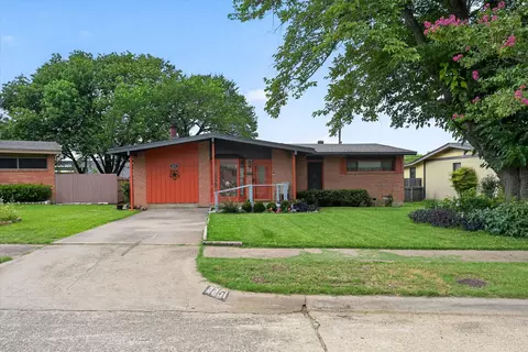 2251 Myrtlewood Dr, Dallas, TX 75232