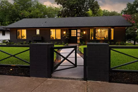 10262 Vinemont St, Dallas, TX 75218
