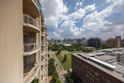3225 Turtle Creek Blvd #1422, Dallas, TX 75219