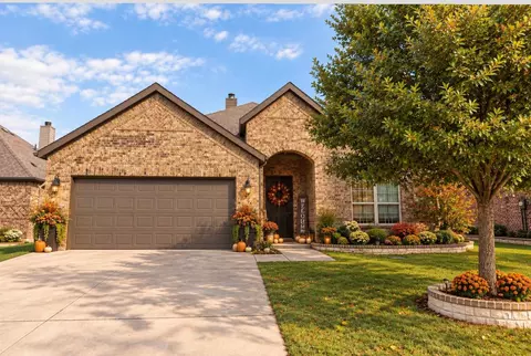 1749 Stillwater Dr, Burleson, TX 76028