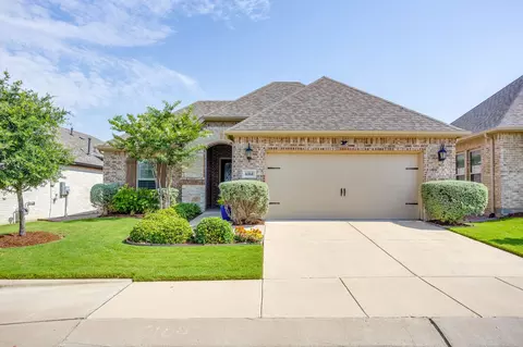 6104 Carmona Trl, Fort Worth, TX 76123