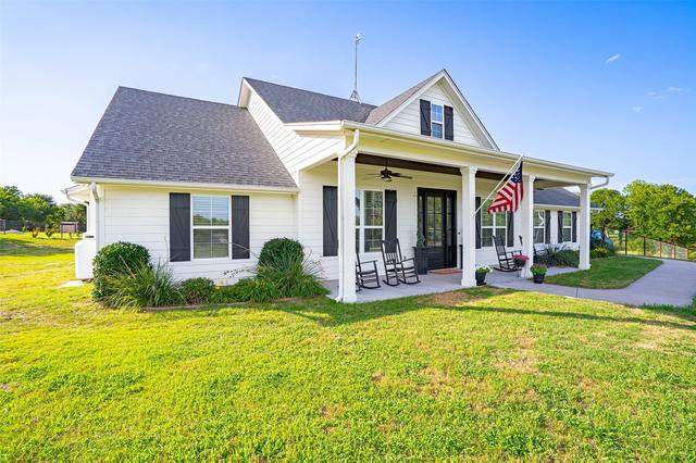 1920 Meander Rd, Granbury, TX 76049