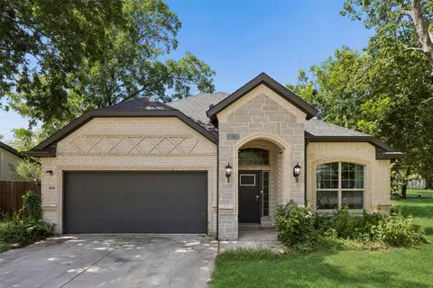 4030 Gilmore St, Fort Worth, TX 76111