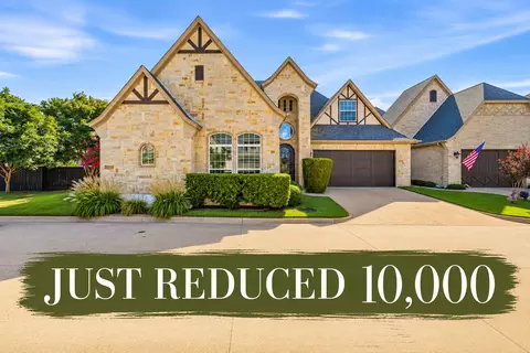 2414 Vineyard Dr, Granbury, TX 76048