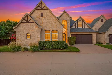 2414 Vineyard Dr, Granbury, TX 76048