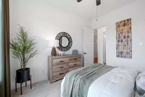 Bedroom - 2640 Everglades Dr, Corinth, TX 76210 photo 6 of 10