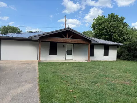 511 Commerce St, Kemp, TX 75143