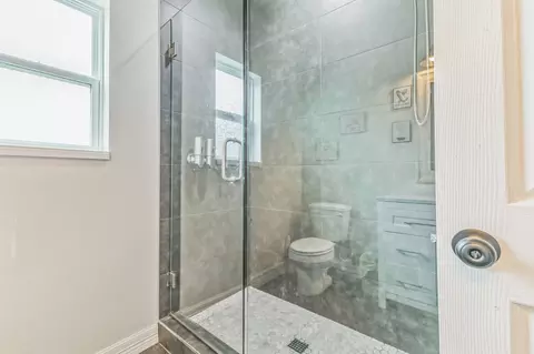 Bath - 424 N Mcgraw St, Forney, TX 75126 photo 8 of 9