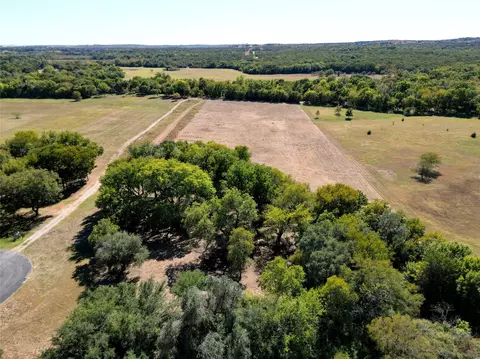 4401 La Cantera Ct, Fort Worth, TX 76108