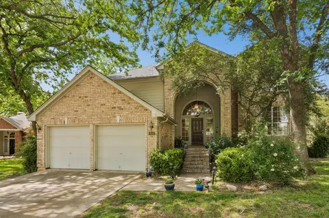 800 Fernwood Ct, Highland Village, TX 75077