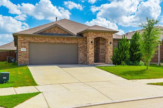1148 Gillespie Dr, Justin, TX 76247