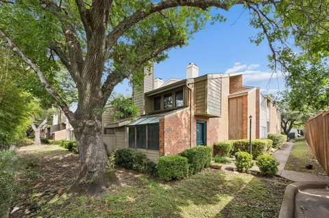 9254 Forest Ln #313, Dallas, TX 75243
