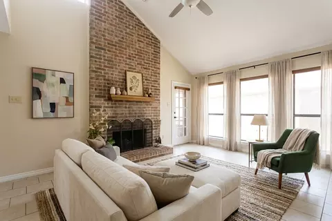 2426 Centaurus Dr, Garland, TX 75044
