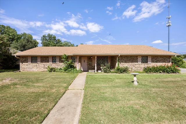 501 Moonlight Trl, Stephenville, TX 76401