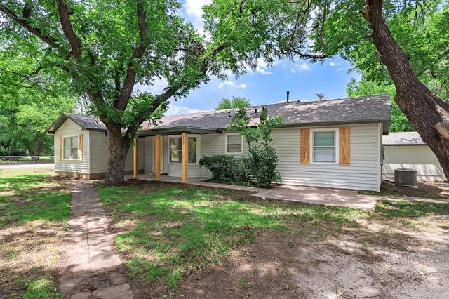 102 S 2nd St, Clyde, TX 79510