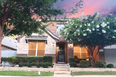 717 10th St, Argyle, TX 76226