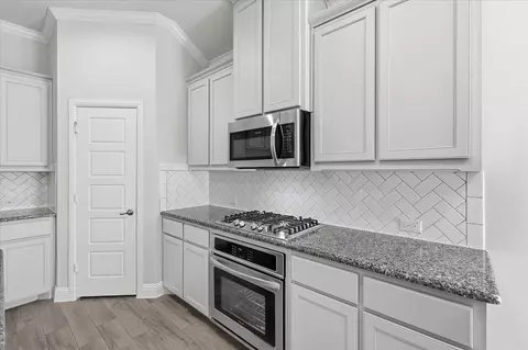 Kitchen - 717 10th St, Argyle, TX 76226 photo 1 of 2