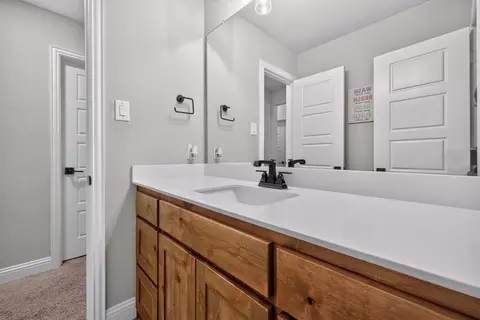Bath - 3512 Ithaca St, Corinth, TX 76208 photo 8 of 8