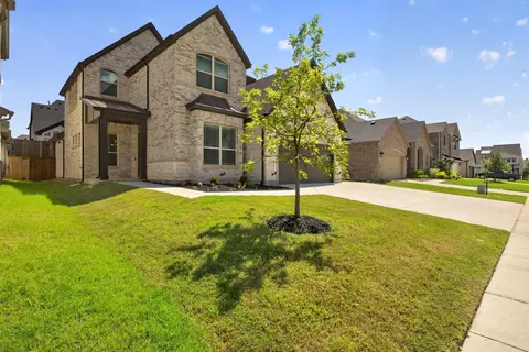 Exterior - 3512 Ithaca St, Corinth, TX 76208 photo 2 of 5
