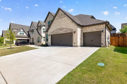 Exterior - 3512 Ithaca St, Corinth, TX 76208 photo 3 of 5
