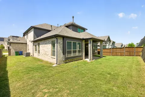 Exterior - 3512 Ithaca St, Corinth, TX 76208 photo 4 of 5