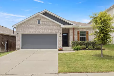 2092 Hartley Dr, Forney, TX 75126