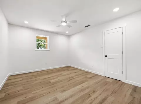 Bedroom - 616 E Moonlight Dr, Robinson, TX 76706 photo 5 of 5