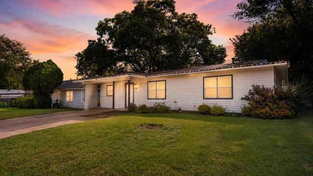 329 Claudia St, Arlington, TX 76010