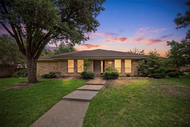 4537 Foxfire Way, Fort Worth, TX 76133