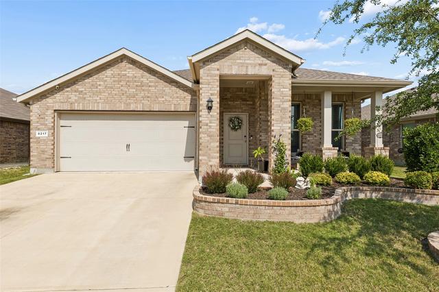 8217 Burma Dr, Fort Worth, TX 76131