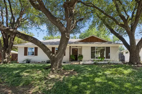 2351 Saint Francis Ave, Dallas, TX 75228