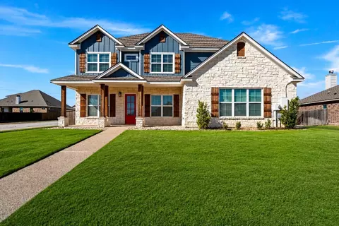 10053 Wildberry Dr, Waco, TX 76712