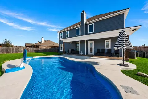10053 Wildberry Dr, Waco, TX 76712