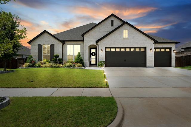436 Brushwood Ln, Waxahachie, TX 75165