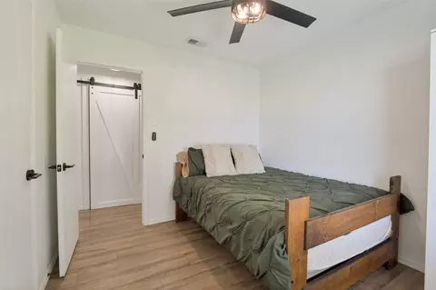 Bedroom - 616 E Avenue E, Midlothian, TX 76065 photo 1 of 3