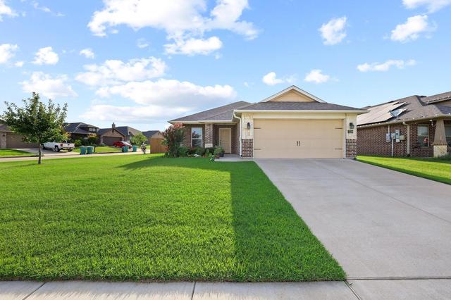 2324 Southridge Ln, Sherman, TX 75092