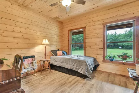 Bedroom - 905 E Fm 120, Denison, TX 75021 photo 1 of 3