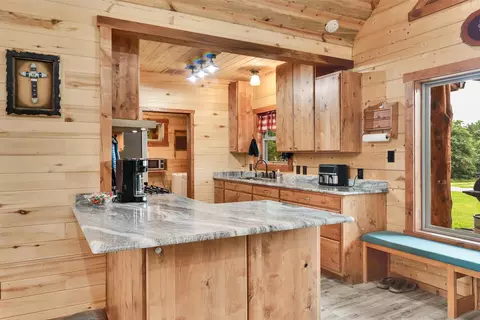 Kitchen - 905 E Fm 120, Denison, TX 75021 photo 1 of 4