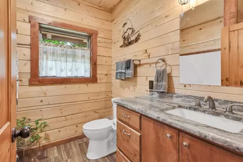 Bath - 905 E Fm 120, Denison, TX 75021 photo 1 of 3