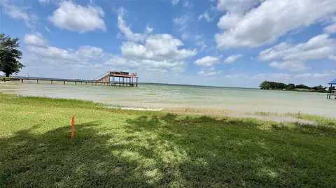 5136 Peninsula Rd, Kerens, TX 75144