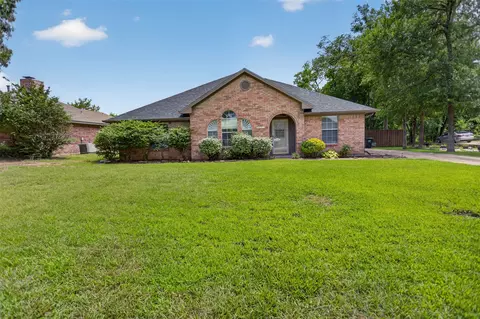 10520 Woodland Dr, Greenville, TX 75402