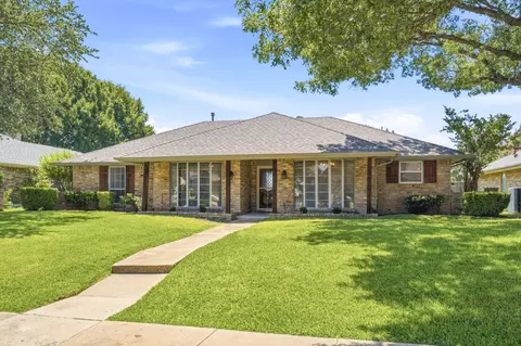 1920 Westminster Dr, Carrollton, TX 75007