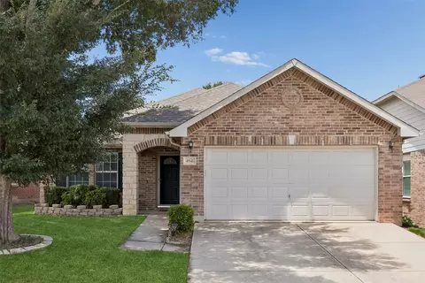 4541 Lacebark Ln, Fort Worth, TX 76244
