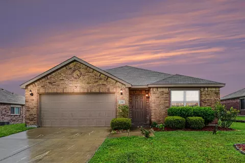 246 Willow Creek Ln, Terrell, TX 75160