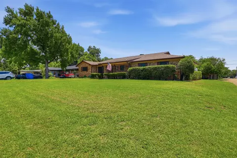 1117 Sheridan Ln, Cleburne, TX 76033