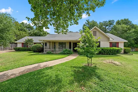 3512 Bent Tree Cir, Waco, TX 76708