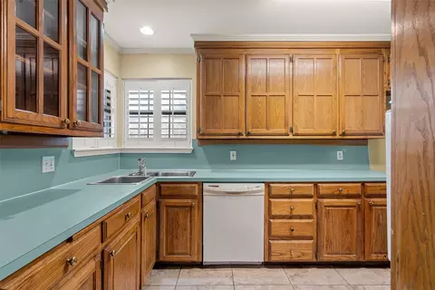 Kitchen - 3512 Bent Tree Cir, Waco, TX 76708 photo 5 of 5