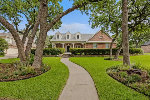 2802 Yorkshire Ln, Southlake, TX 76092